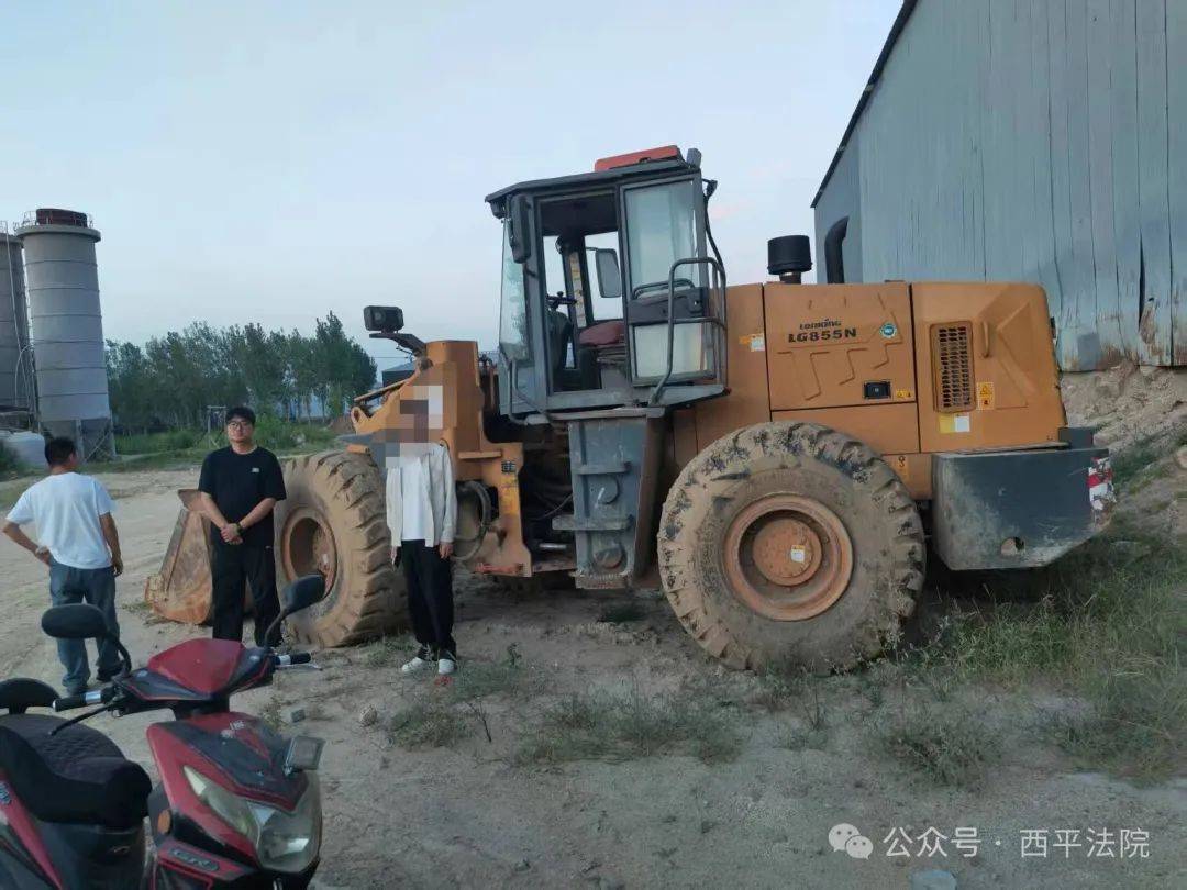 现场画面曝光！河南驻马店出动多名干警<strong></p>
<p>二道虚拟币</strong>，多人被带走！
