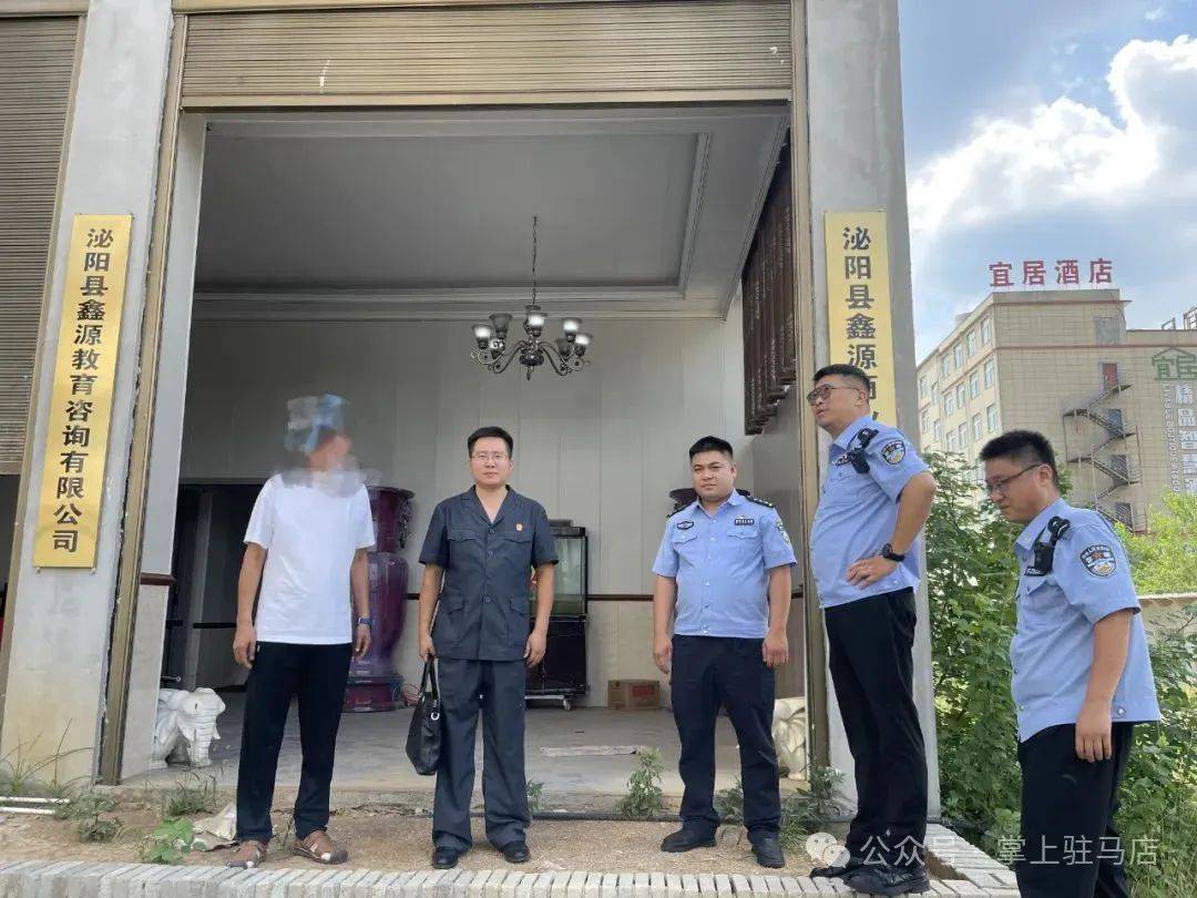 现场画面曝光！河南驻马店出动多名干警<strong></p>
<p>二道虚拟币</strong>，多人被带走！