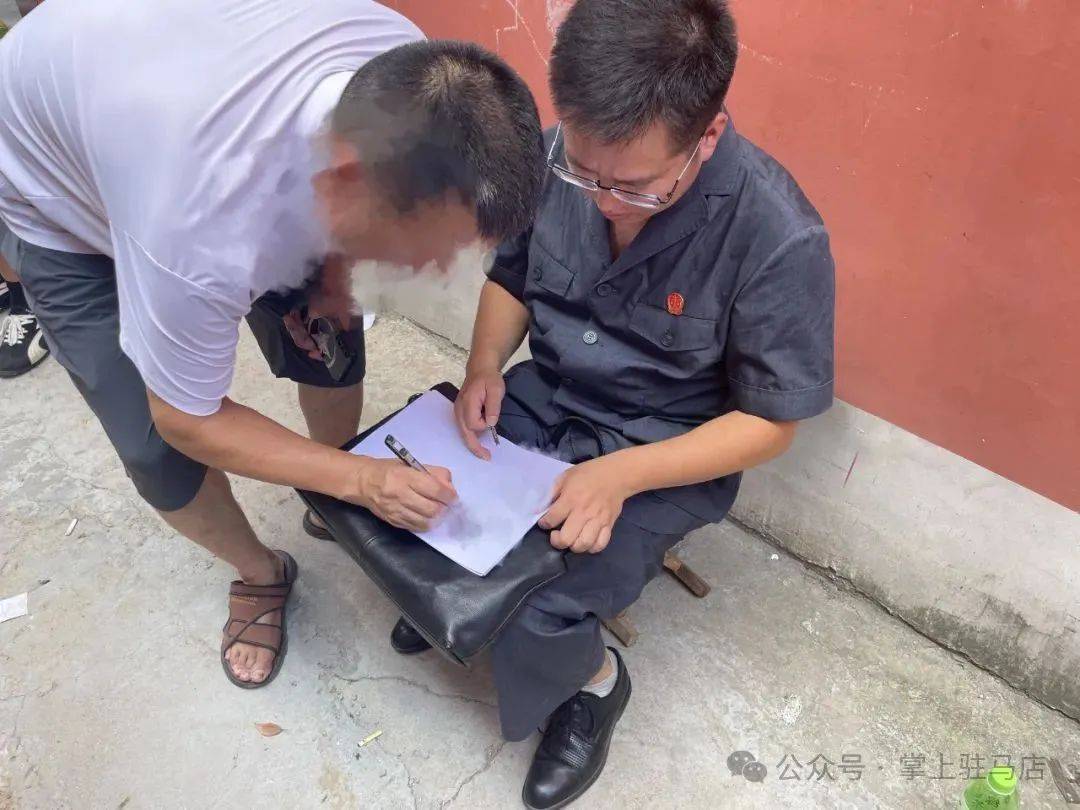现场画面曝光！河南驻马店出动多名干警<strong></p>
<p>二道虚拟币</strong>，多人被带走！