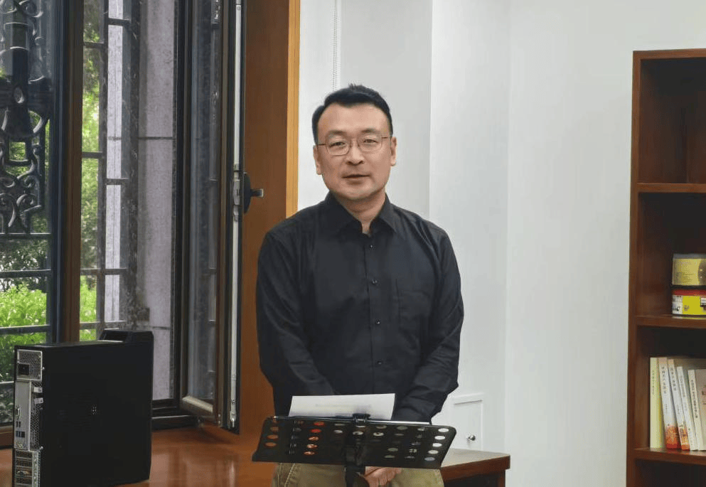 杨光已任陕西省委组织部副部长、省委编办主任<strong></p>
<p>虚拟币三方交易</strong>，此前在财政部工作