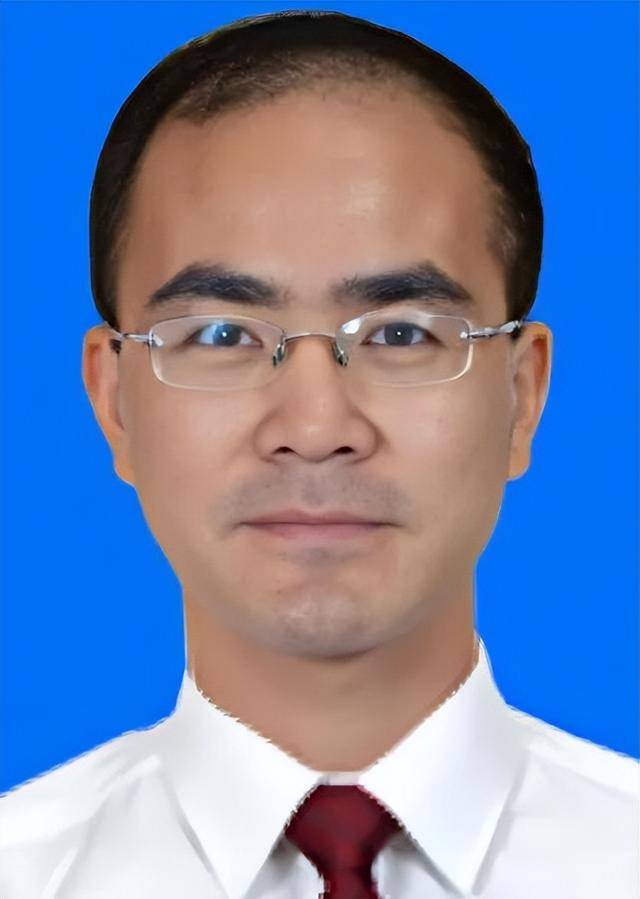 4位副市长履新<strong></p>
<p>虚拟币扫码</strong>，卸任两年后他再任此职