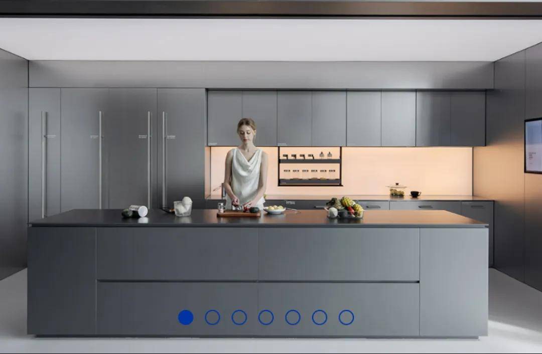 一年净赚5亿！佛山兄妹干出行业第一股<strong></p>
<p>会员虚拟币</strong>，市值超300亿