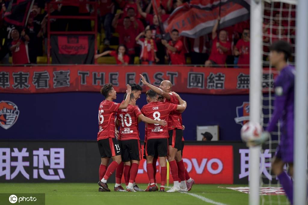 榜首烫手<strong></p>
<p>会员虚拟币</strong>！申花国安海港本轮全输 蓉城后来居上抢争冠先机