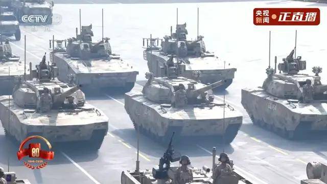 不装了<strong></p>
<p>寿司虚拟币</strong>！一口气看完九三大阅兵武器装备！谁说我们一个也不认识？