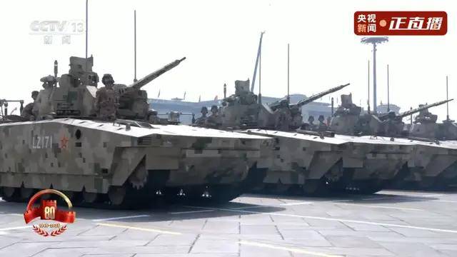 不装了<strong></p>
<p>寿司虚拟币</strong>！一口气看完九三大阅兵武器装备！谁说我们一个也不认识？