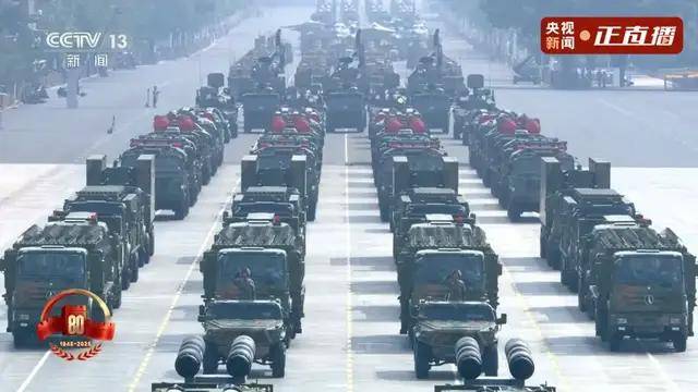 不装了<strong></p>
<p>寿司虚拟币</strong>！一口气看完九三大阅兵武器装备！谁说我们一个也不认识？