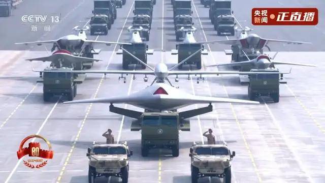 不装了<strong></p>
<p>寿司虚拟币</strong>！一口气看完九三大阅兵武器装备！谁说我们一个也不认识？