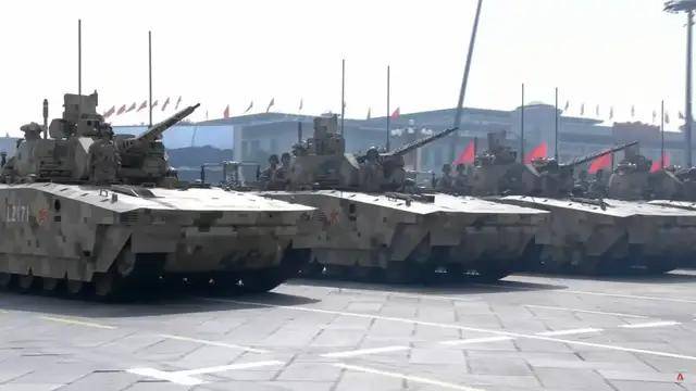 100式坦克<strong></p>
<p>寿司虚拟币</strong>？红旗-29？东风-61？九三阅兵都有哪些亮点？