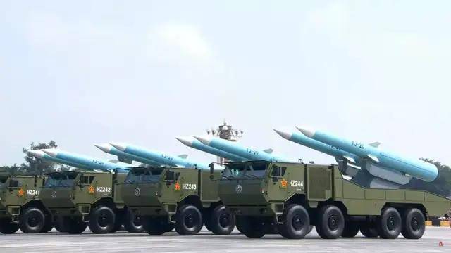 100式坦克<strong></p>
<p>寿司虚拟币</strong>？红旗-29？东风-61？九三阅兵都有哪些亮点？