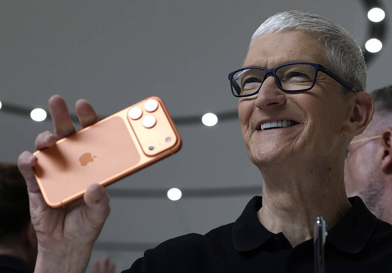 iPhone 17只是开始！苹果将陆续推出10款新品<strong></p>
<p>虚拟币激励</strong>，首款无显示屏智能眼镜也将亮相