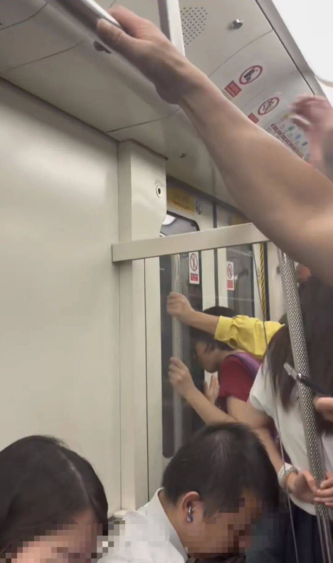 挤爆！深圳一地铁线晚高峰又出故障<strong></p>
<p>虚拟币锁金</strong>，网友：快一小时三个站没走完