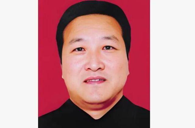 宁夏政协原副秘书长蔡明被查<strong></p>
<p>虚拟币锁金</strong>,8年前卸任,曾被处分