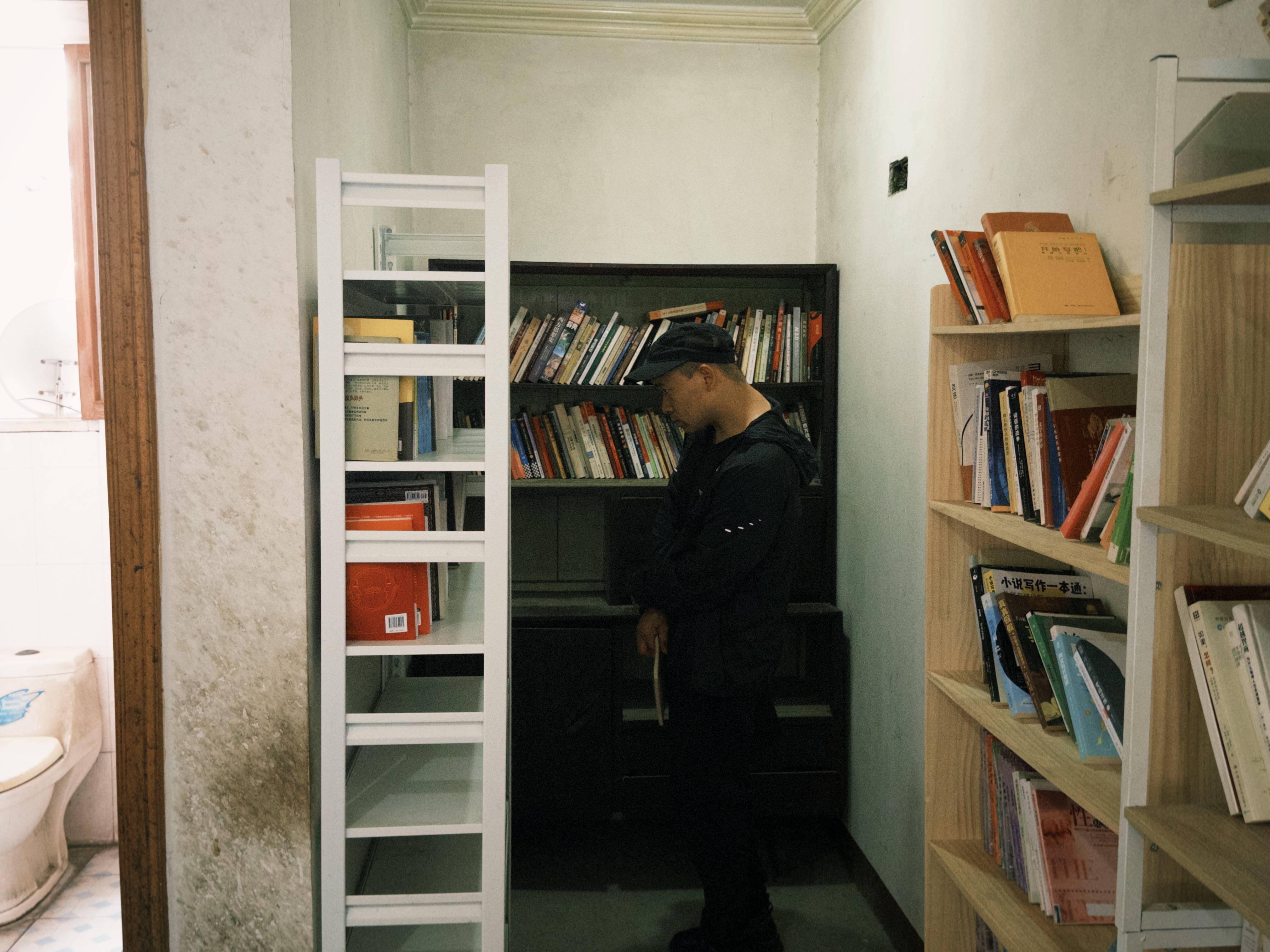 七旬母亲卖掉儿子3万斤藏书 称读书害了<strong></p>
<p>虚拟币锁金</strong>他