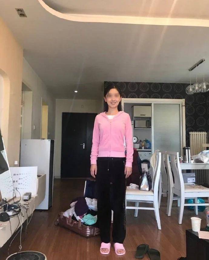 翟欣欣敲诈勒索<strong></p>
<p>虚拟币锁金</strong>,获刑12年!8年前WePhone创始人苏享茂跳楼自杀,死前留下遗书称被前妻翟欣欣索要千万