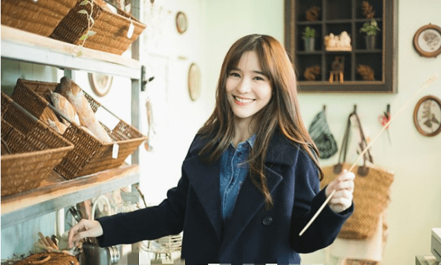 考古|泰版宋慧乔被曝吞并他人企业<strong></p>
<p>虚拟币锁金</strong>，致使对方损失超一亿泰铢，她竟是如此蛇蝎美人？