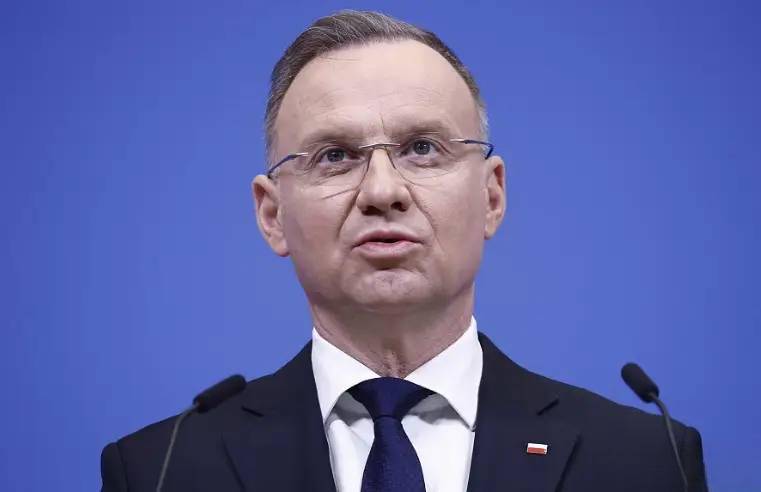 波兰阻碍中欧班列<strong></p>
<p>虚拟币贸易</strong>，英国强势插手，不到一天，中俄就迅速反击