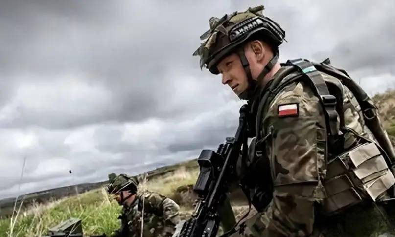 波兰阻碍中欧班列<strong></p>
<p>虚拟币贸易</strong>，英国强势插手，不到一天，中俄就迅速反击