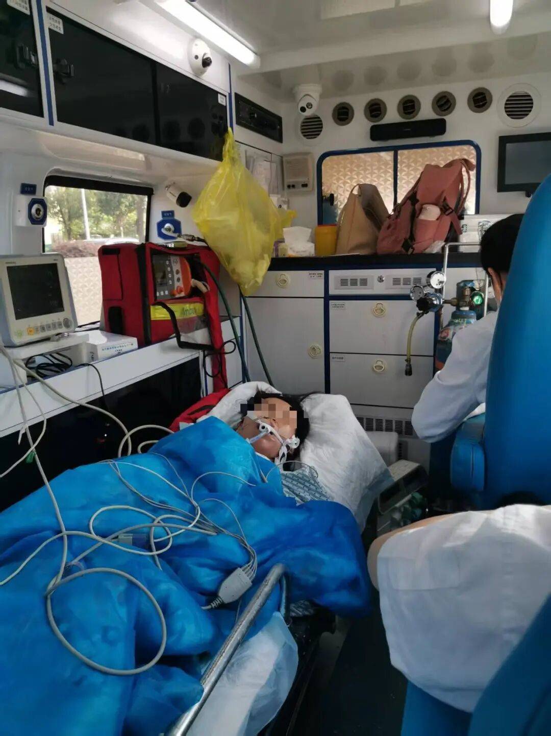 女护士结婚半年发烧头痛<strong></p>
<p>虚拟币卖钱</strong>,诊治12天才确诊“脑脊髓炎”致丧失劳动能力,鉴定:两家三甲医院因未及早诊断病情,应承担责任