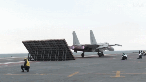 美国成了笑话:歼-35成人类首款电磁弹射五代机<strong></p>
<p>虚拟币提款</strong>,美军在干啥?