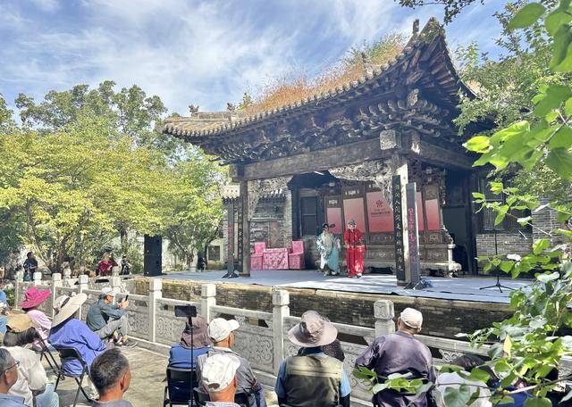 第九届中国戏曲文化周开幕<strong></p>
<p>带虚拟币</strong>,北京园博园化身戏曲百花园