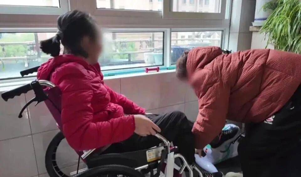 28岁妻子突发罕见病全身瘫痪<strong></p>
<p>3Q虚拟币</strong>，丈夫哄骗卖婚房携款失踪，检方强势介入