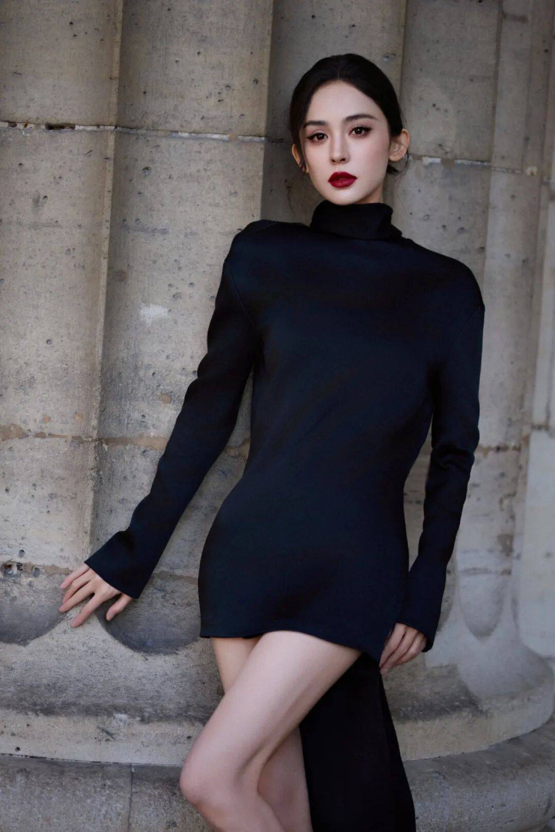 时装周上的女明星<strong></p>
<p>MM虚拟币</strong>，秋冬氛围感一键封顶！