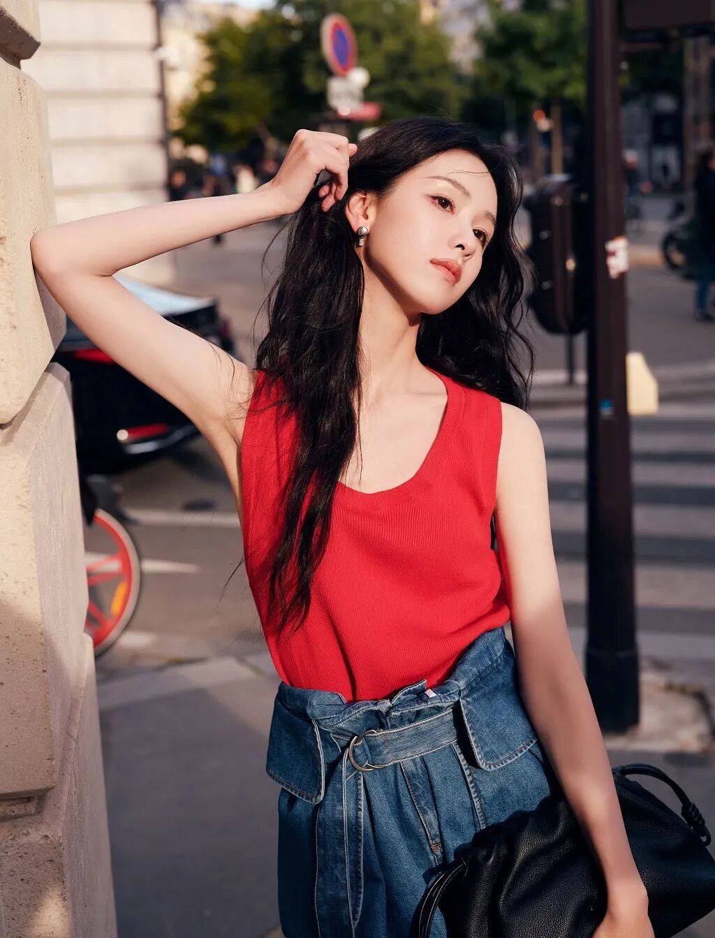 时装周上的女明星<strong></p>
<p>MM虚拟币</strong>，秋冬氛围感一键封顶！