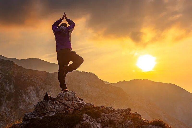 打卡拍照<strong></p>
<p>虚拟币取缔</strong>,再美也不能用生命对焦