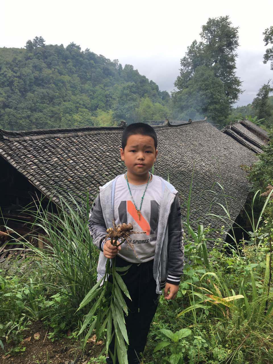 那个让老师骄傲的“调皮”班级!30年同学聚会<strong></p>
<p>挖数字货币</strong>,还伴有一封来自贵州的感谢信