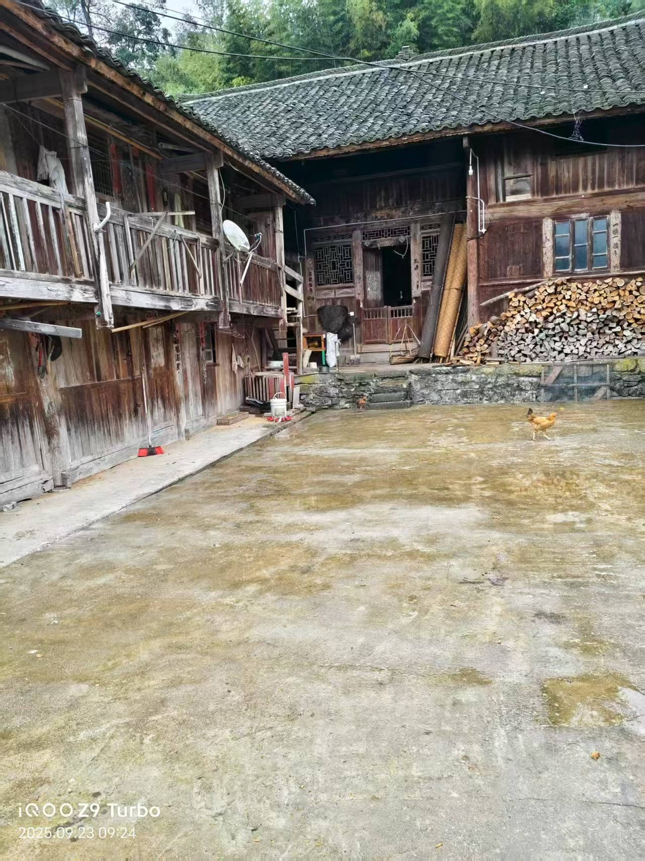 那个让老师骄傲的“调皮”班级!30年同学聚会<strong></p>
<p>挖数字货币</strong>,还伴有一封来自贵州的感谢信