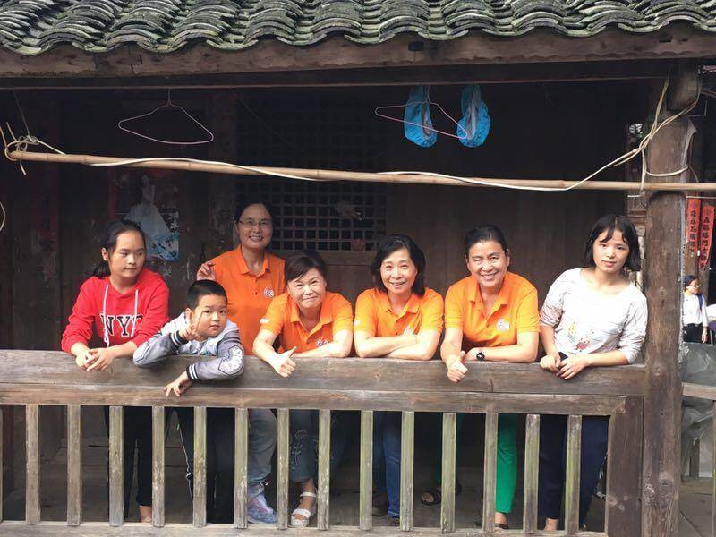 那个让老师骄傲的“调皮”班级!30年同学聚会<strong></p>
<p>挖数字货币</strong>,还伴有一封来自贵州的感谢信