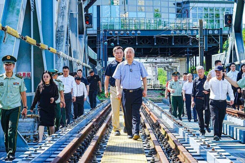 70年前<strong></p>
<p>有哪些数字货币</strong>,钱学森经罗湖口岸归国!武警广东总队深圳第二支队开展纪念活动