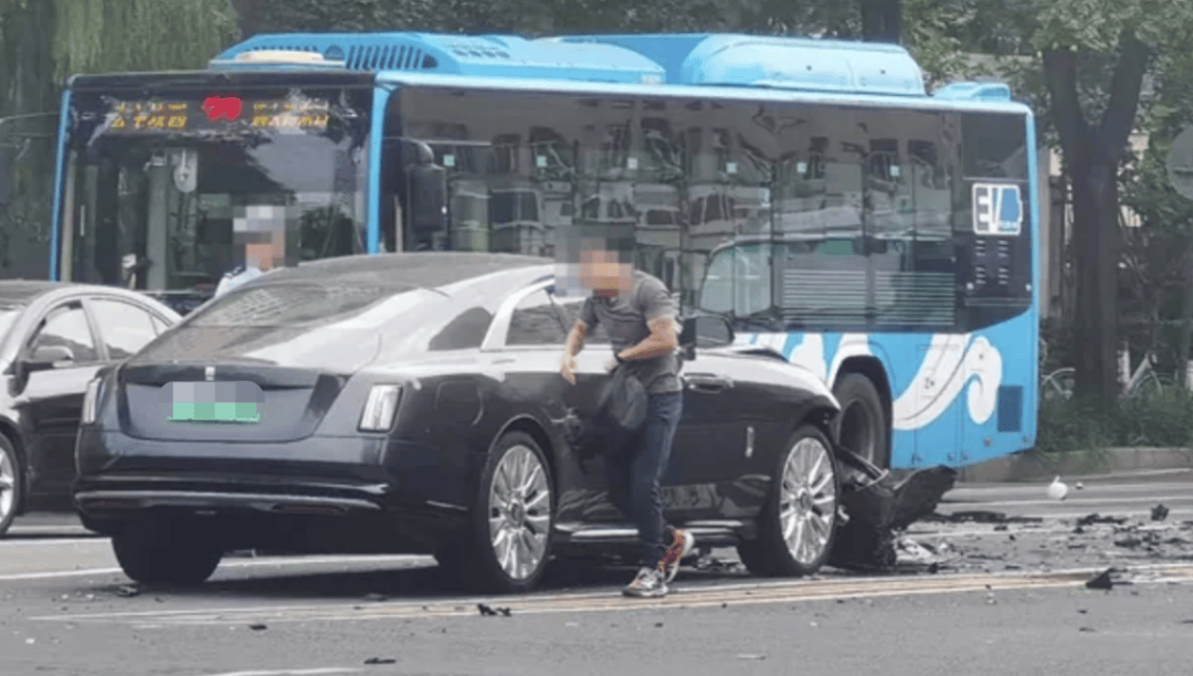 “劳斯莱斯逆行车祸”事件白车家属发声：“丈夫多处骨折！往后日子不知道怎么过”<strong></p>
<p>有哪些数字货币</strong>，陈震深夜再道歉，并回应“我方律师会全力配合”