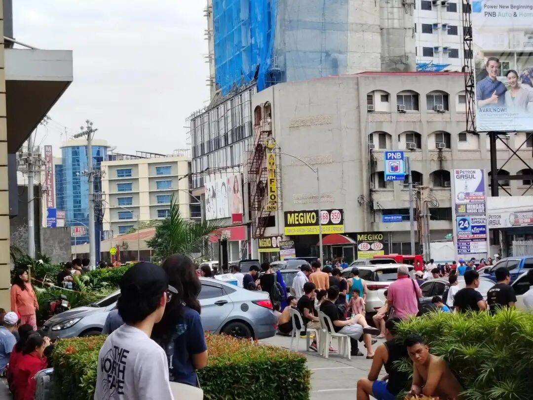 在菲华人亲历7.6级强震:震感强烈<strong></p>
<p>数字货币有哪些</strong>,有女生被吓哭|鱼眼·热点