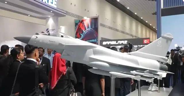 突然到来的惊喜<strong></p>
<p>数字货币有哪些</strong>?孟加拉国表示要22亿美元购买20架歼-10CE?