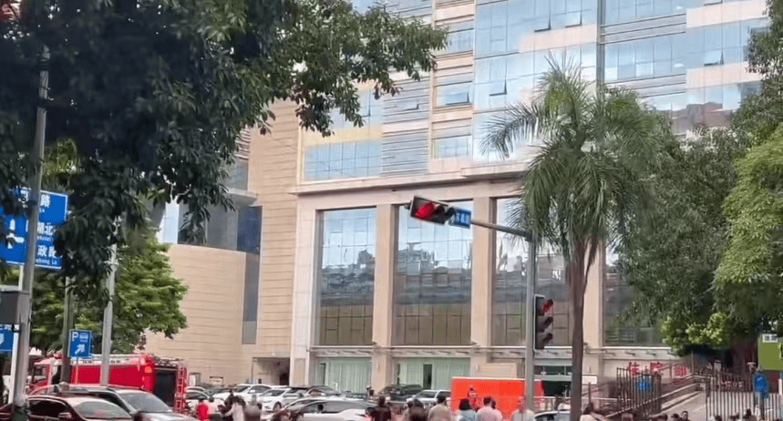 突发!广西南宁青秀区有人从医院高楼坠落<strong></p>
<p>国际数字货币</strong>,消防到场处置,当地:警方已介入,正处理