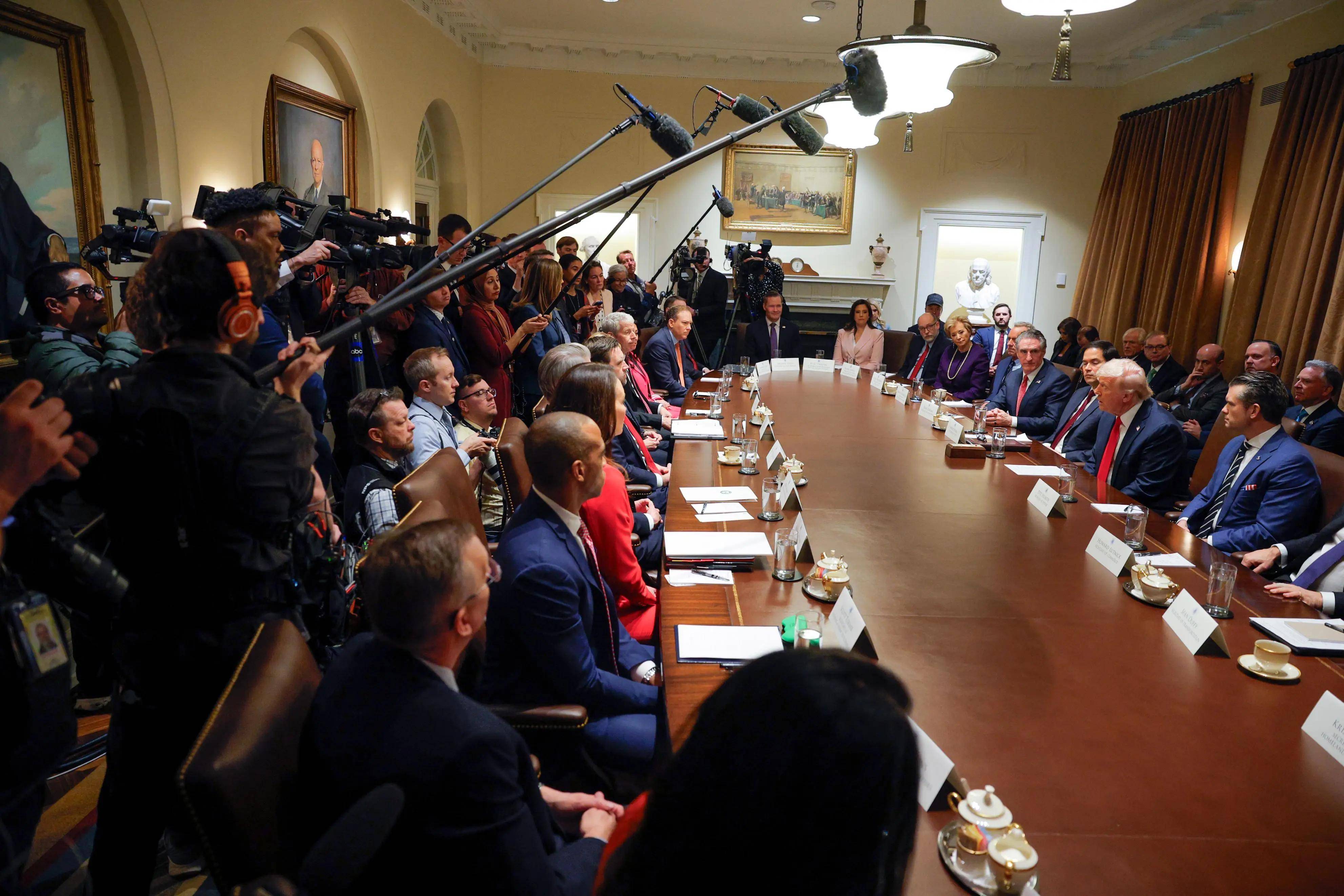 零时零分<strong></p>
<p>买数字货币</strong>，中方反制准时开始，美财长通知中国，100%关税可以撤回