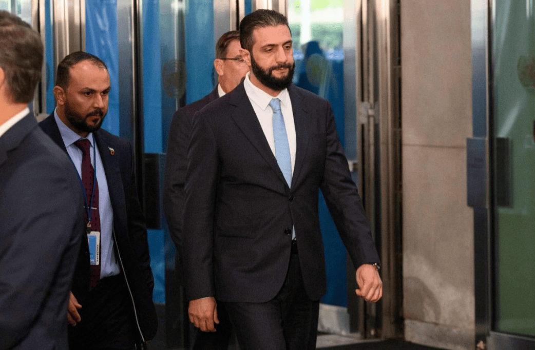 朱拉尼送普京见面礼<strong></p>
<p>买数字货币</strong>，邀请俄军重返叙利亚，换取普京交出阿萨德