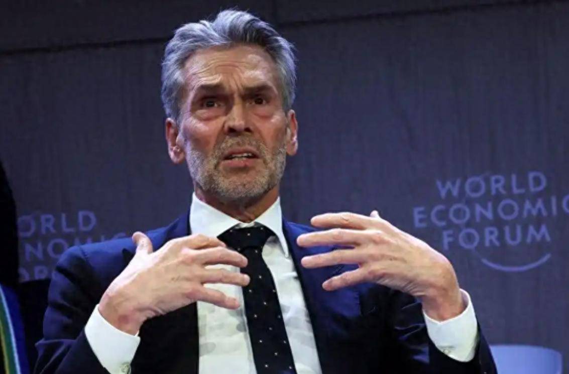 强行接管中企<strong></p>
<p>买数字货币</strong>，并更换中方CEO后，荷兰“不打自招”：纯属巧合，不是美国让干的