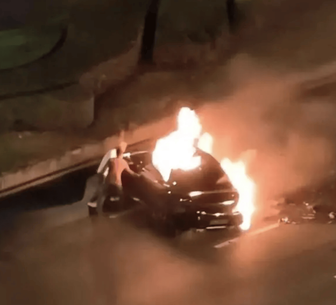 成都车祸后小米汽车直播间遭网暴<strong></p>
<p>买数字货币</strong>，雷军抖音一月掉粉35万