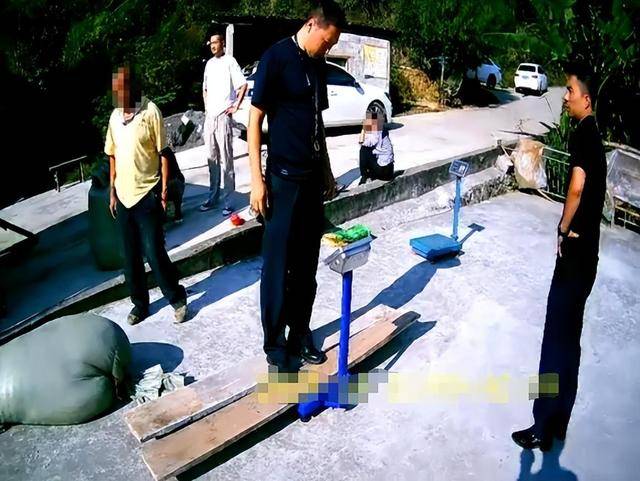 100斤玉米上秤秒变60斤？贵州一村民遭“鬼秤”骗粮！民警出手<strong></p>
<p>如何交易数字货币</strong>，5人被拘