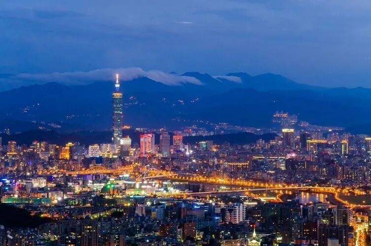 王毅抵达欧洲<strong></p>
<p>如何交易数字货币</strong>，华春莹陪同出席，意大利公开选边站，欧盟傻眼了！