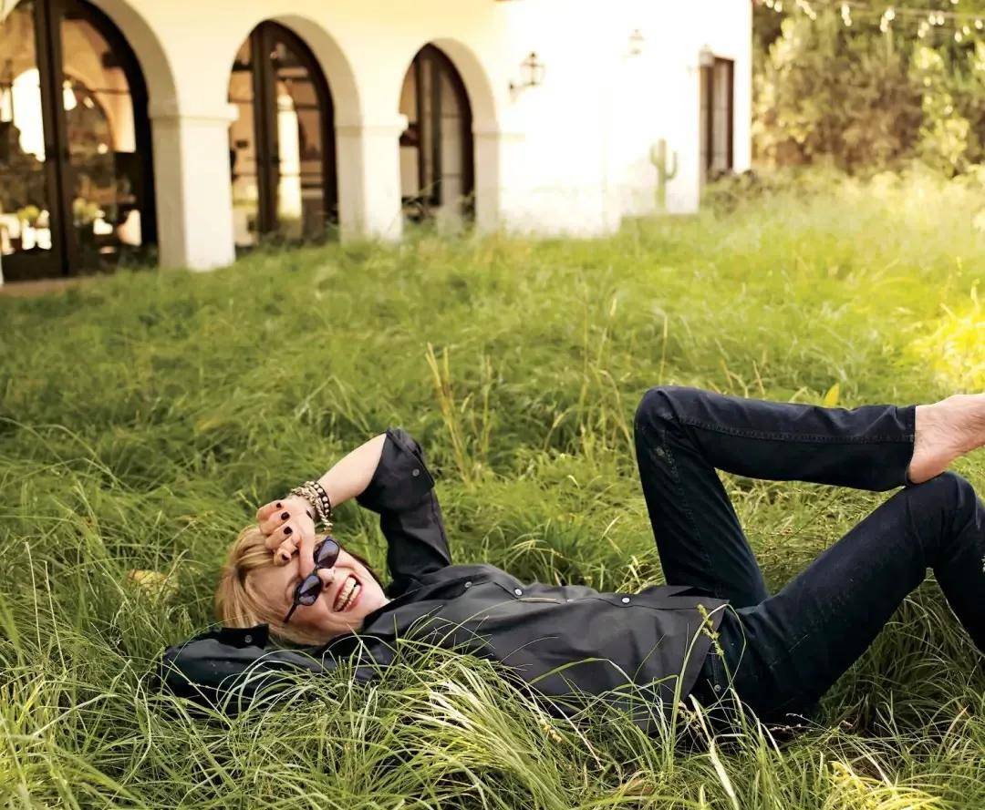 79岁奥斯卡影后离世<strong></p>
<p>如何交易数字货币</strong>，她是男神收割机，松弛中性风穿搭鼻祖