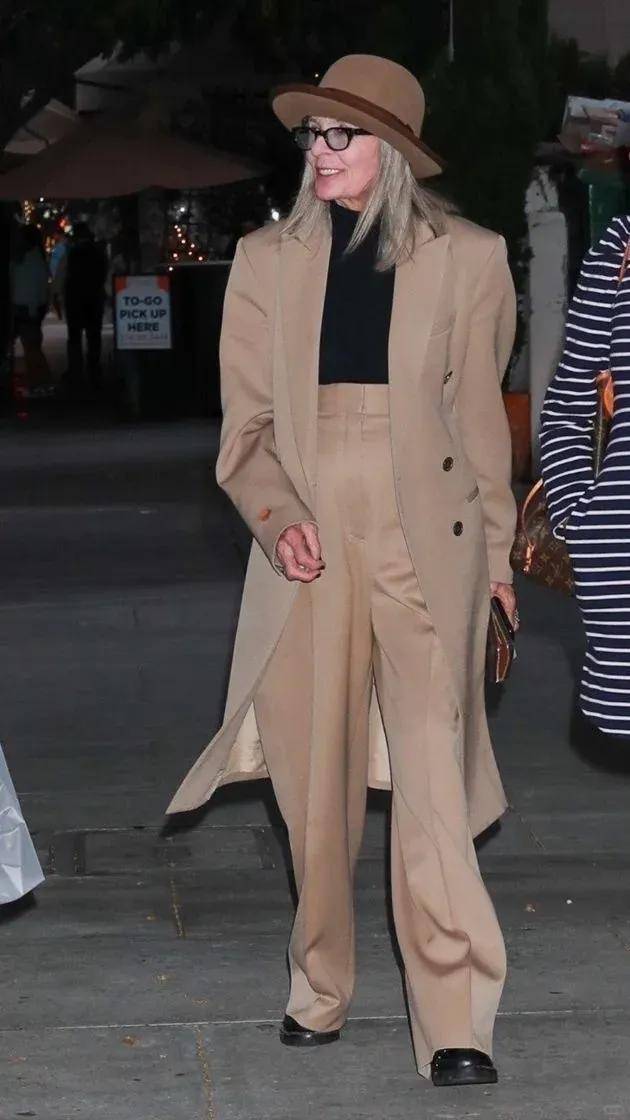 79岁奥斯卡影后离世<strong></p>
<p>如何交易数字货币</strong>，她是男神收割机，松弛中性风穿搭鼻祖