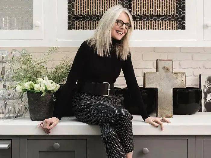 79岁奥斯卡影后离世<strong></p>
<p>如何交易数字货币</strong>，她是男神收割机，松弛中性风穿搭鼻祖