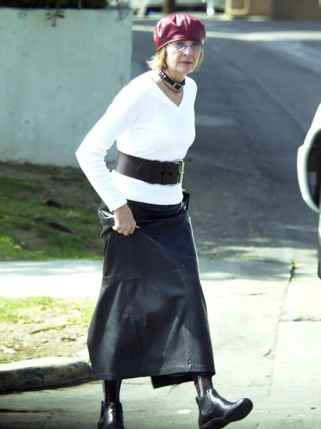 79岁奥斯卡影后离世<strong></p>
<p>如何交易数字货币</strong>，她是男神收割机，松弛中性风穿搭鼻祖