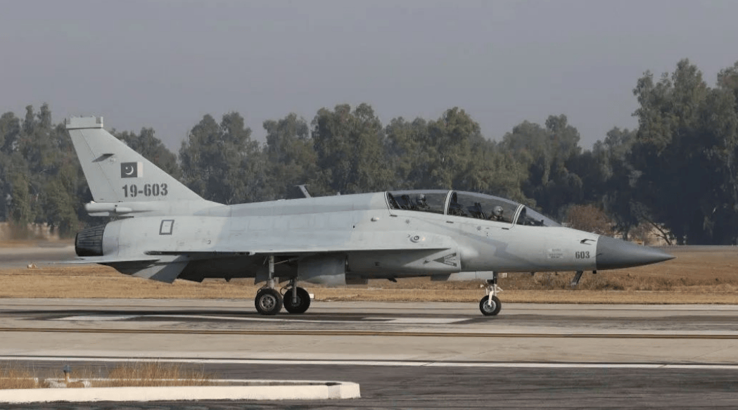 再次闪耀！多架“枭龙”正式交付阿塞拜疆<strong></p>
<p>数字货币搬砖</strong>，42亿美元大单落地了？