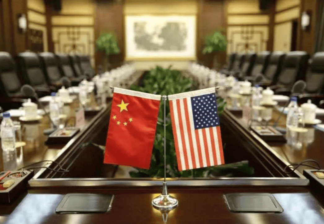 中美对决<strong></p>
<p>中国的数字货币</strong>,首个冤大头自投罗网,中国杀鸡儆猴,3个危险信号曝光