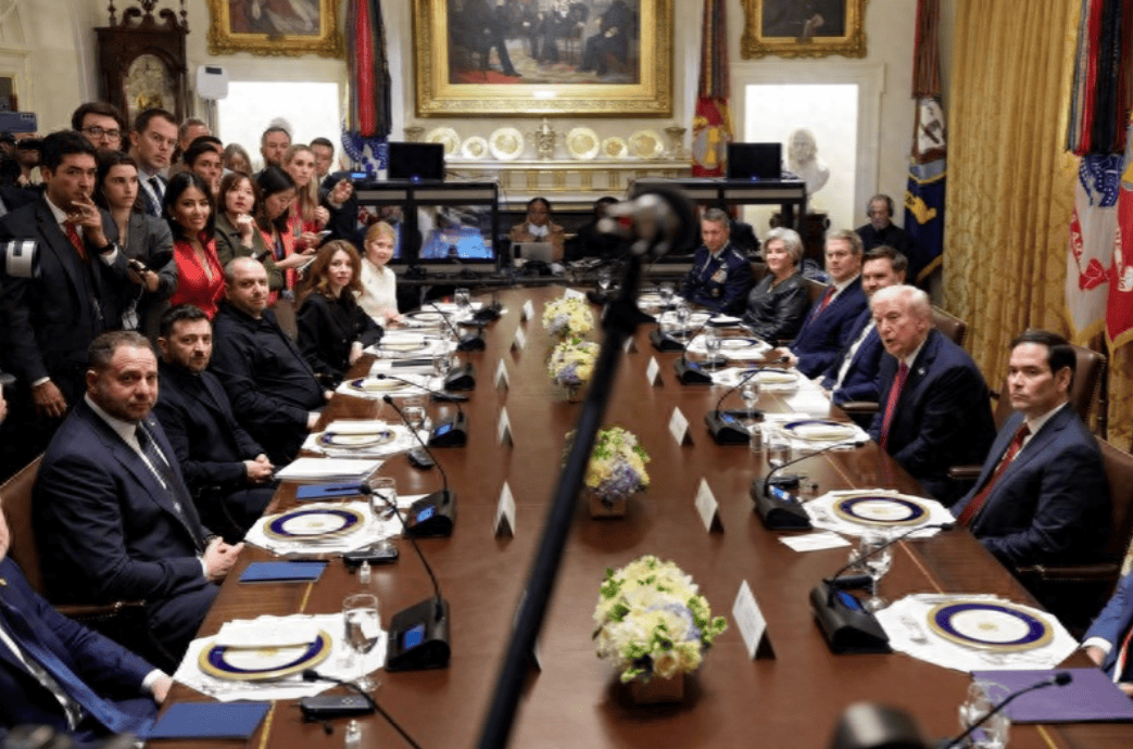 与泽连斯基大吵一架后<strong></p>
<p>中国的数字货币</strong>，特朗普画了条线：俄乌都别争，按我说的停火