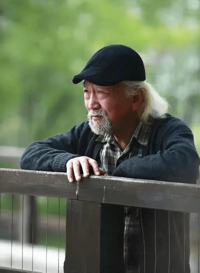 考古｜曝78岁李保田近况！找人维修窗户喝10元桶装水<strong></p>
<p>中国的数字货币</strong>，生活超朴素！